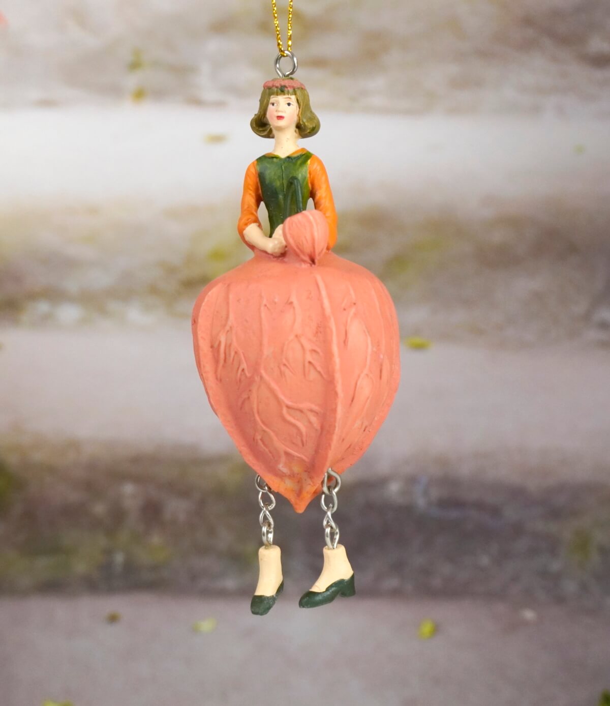 Deko Figur Blumenmädchen Physalismädchen zum Hängen – Bild 4