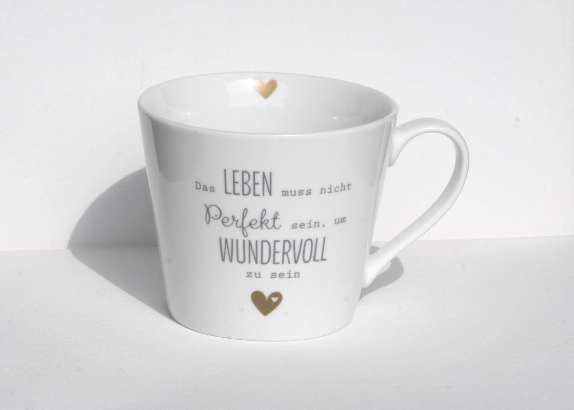Krasilnikoff Kaffeebecher Kaffeetasse Sprüche Tasse Mug Cup Das Leben muss nicht perfekt sein um wundervoll zu sein