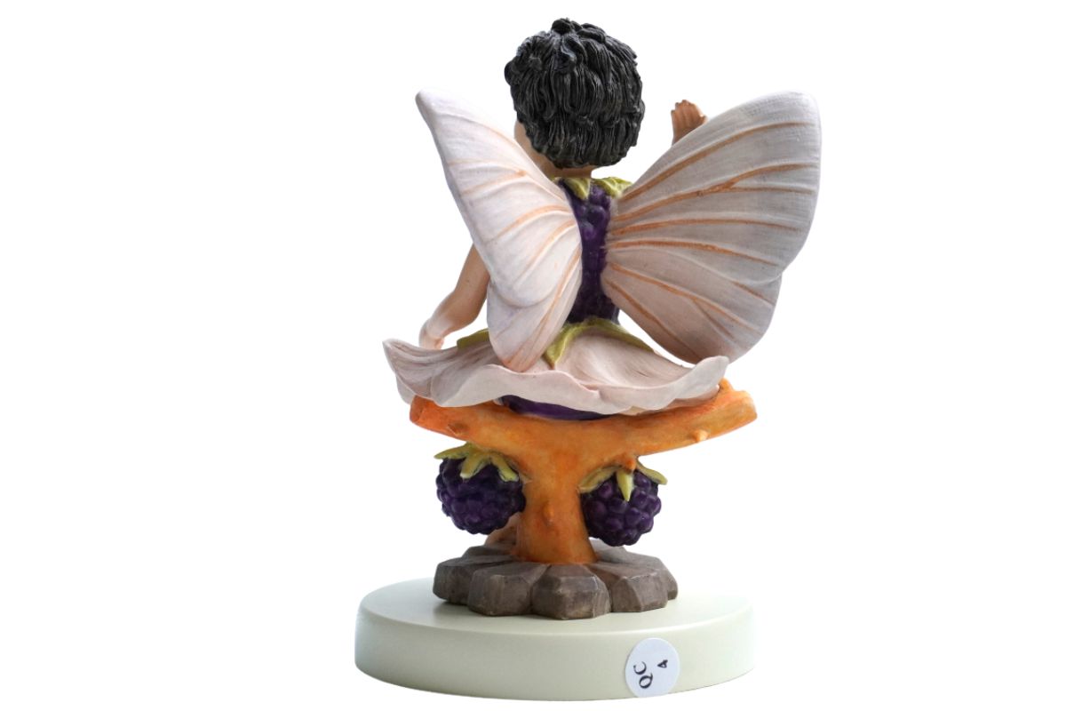 Flower Fairy Dekofigur Elfe Blackberry Fairy Waldelfe Sockel