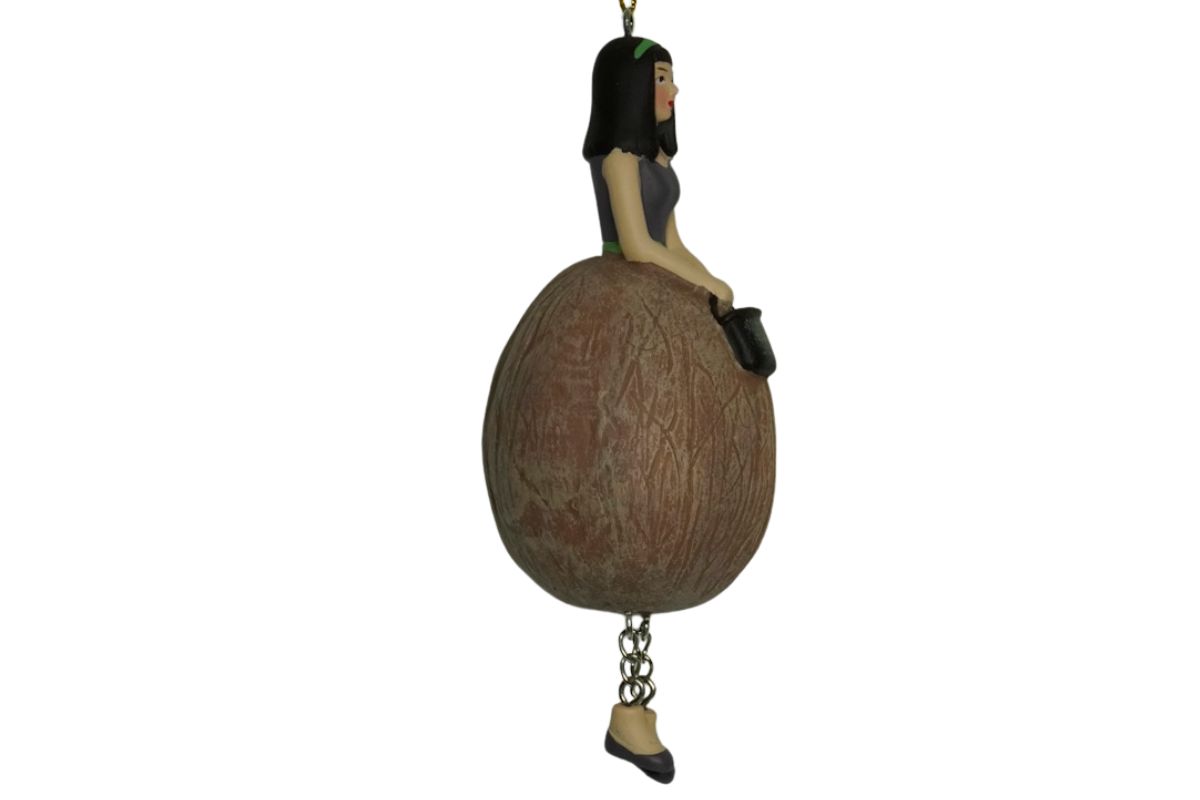 Deko Figur Blumenmädchen Walnussmädchen zum Hängen